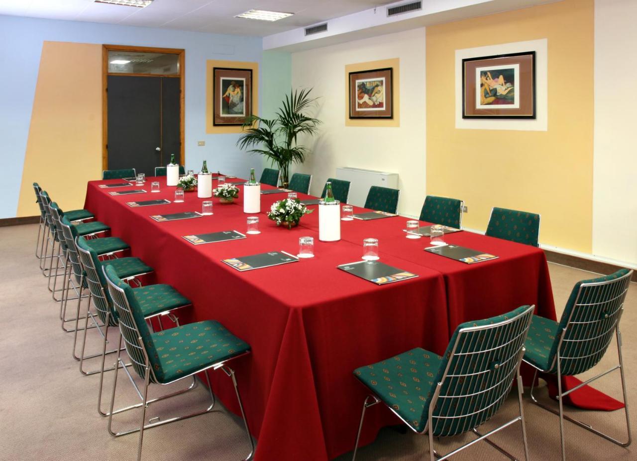 Arte Hotel Perugia Luaran gambar