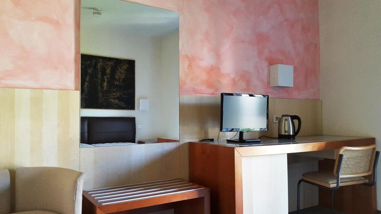 Arte Hotel Perugia Luaran gambar